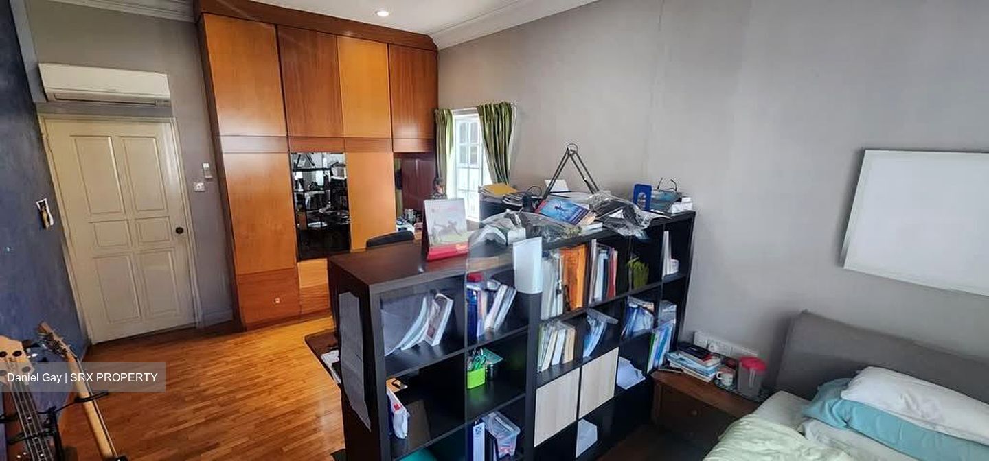 Seletar Garden (D28), Terrace #561731561